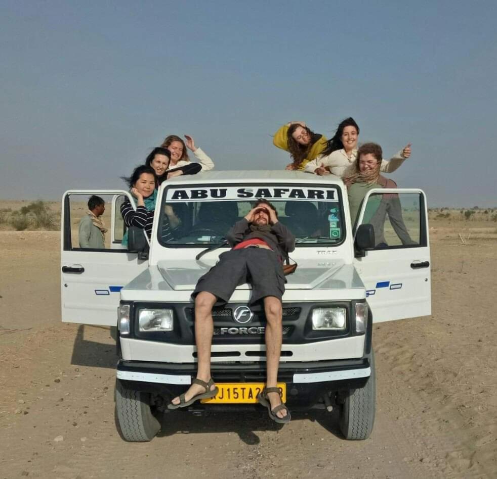 Abu Safari 斋沙默尔 外观 照片